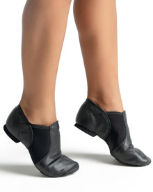  E-Series Slip-on Jazz Shoes in Black